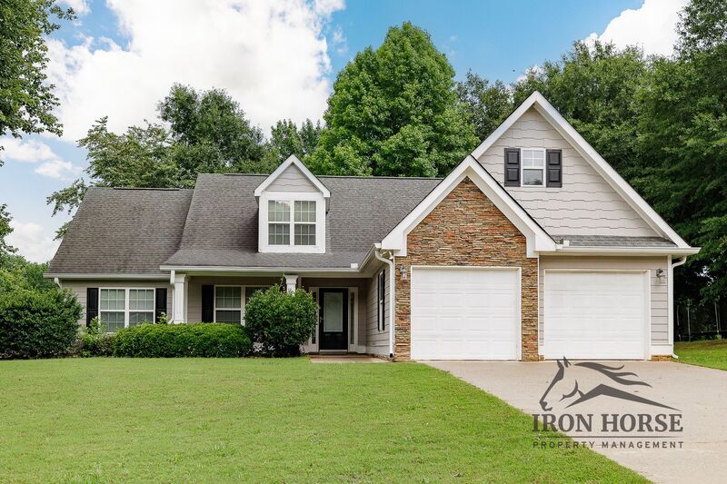 Photo - 285 Finch Way