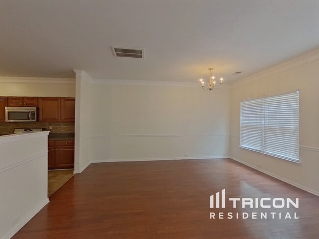 Building Photo - 6503 Grey Fox Way