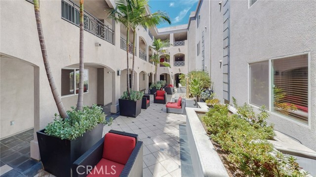 Foto del edificio - 4424 Whitsett Ave