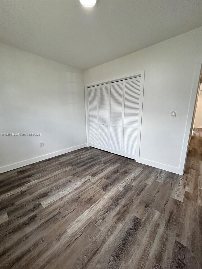 Foto del edificio - 13140 NW 18th Ave