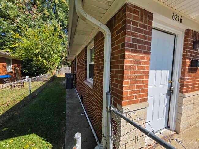 Foto del edificio - 6216 Eastridge Dr