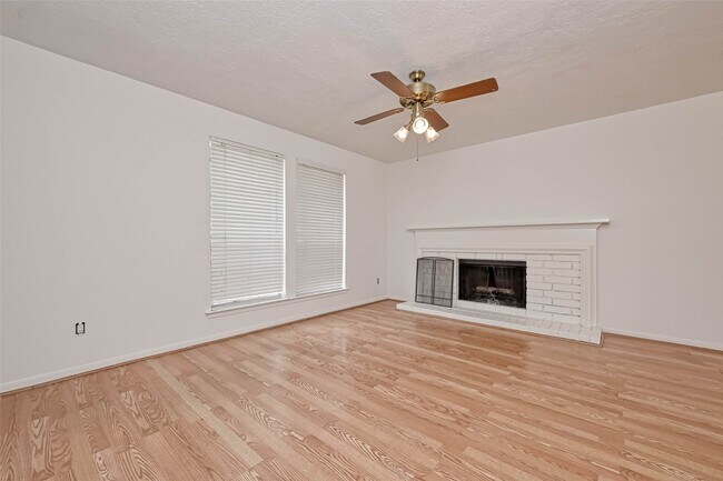 Building Photo - 12138 Flaxen Dr