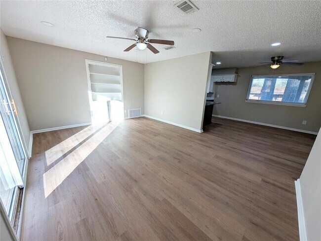 Foto del edificio - 7440 NW 6th St