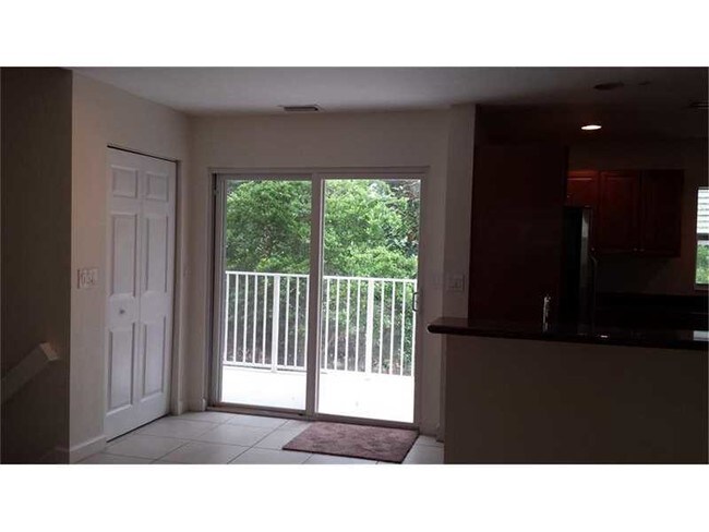 Foto del edificio - 465 NE 1st St