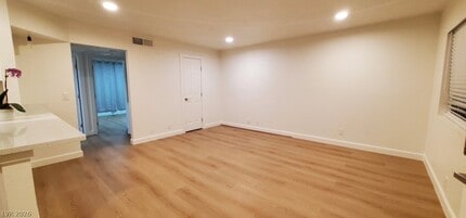 Building Photo - 2121 Oceanus Ln