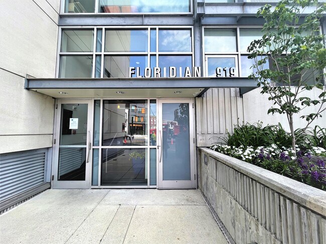 Foto del edificio - 919 Florida Ave NW
