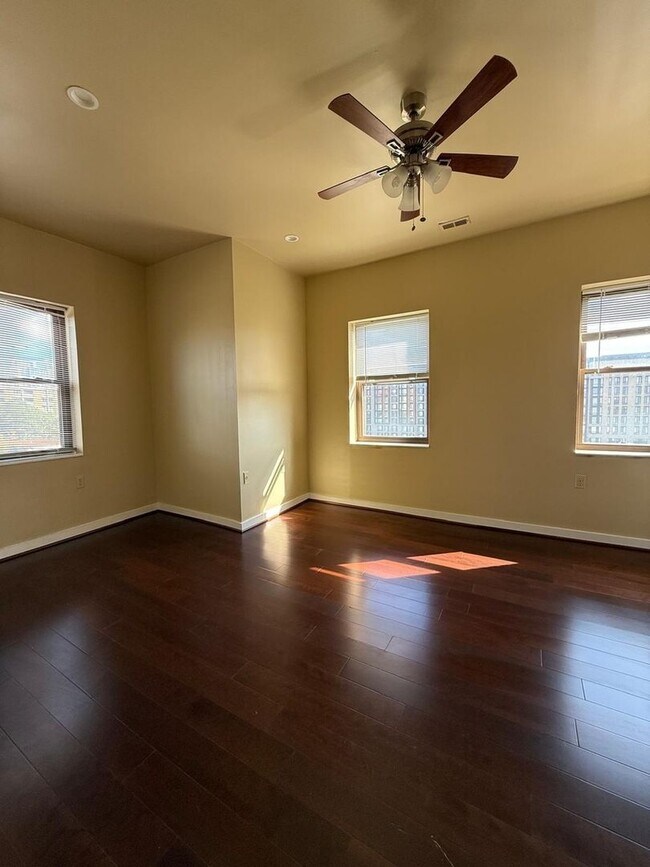 Foto del edificio - 55 M St NW