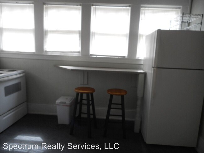 Foto del edificio - 2114 Dellwood Ave