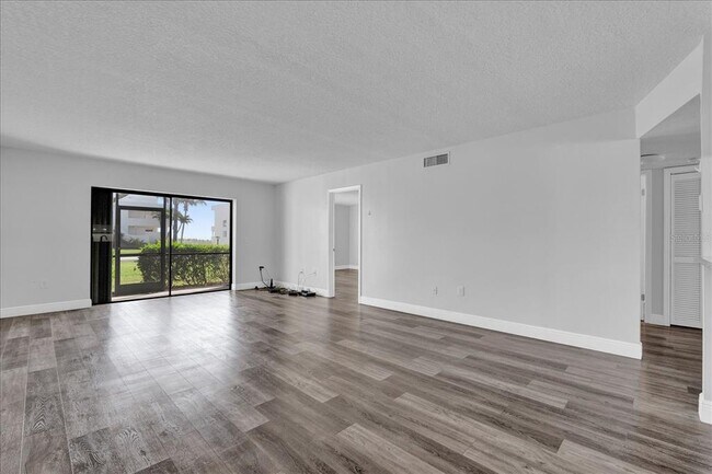 Foto del edificio - 2150 Atlantic St