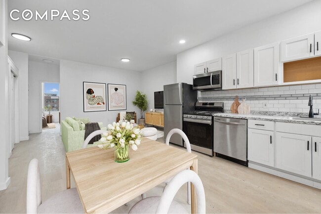 Building Photo - 131 20th St