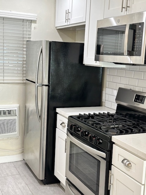 Building Photo - 7555 De Longpre Ave