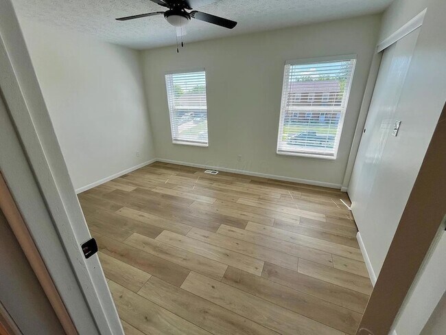 Foto del edificio - 4895 Drayton Rd