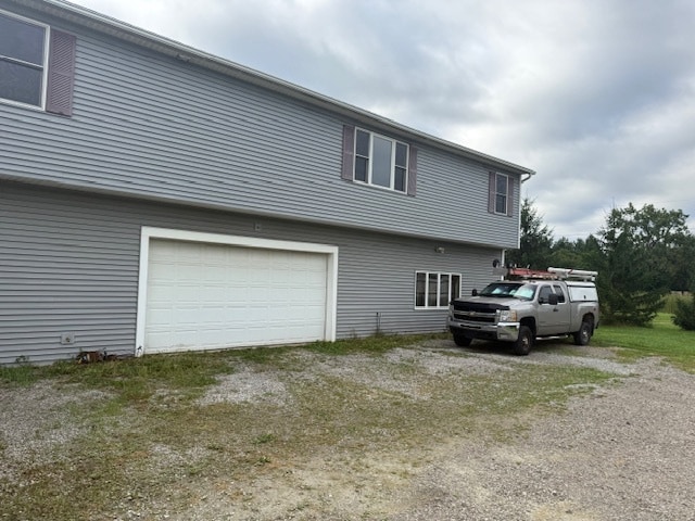 Building Photo - 6125 Avon Lake Rd