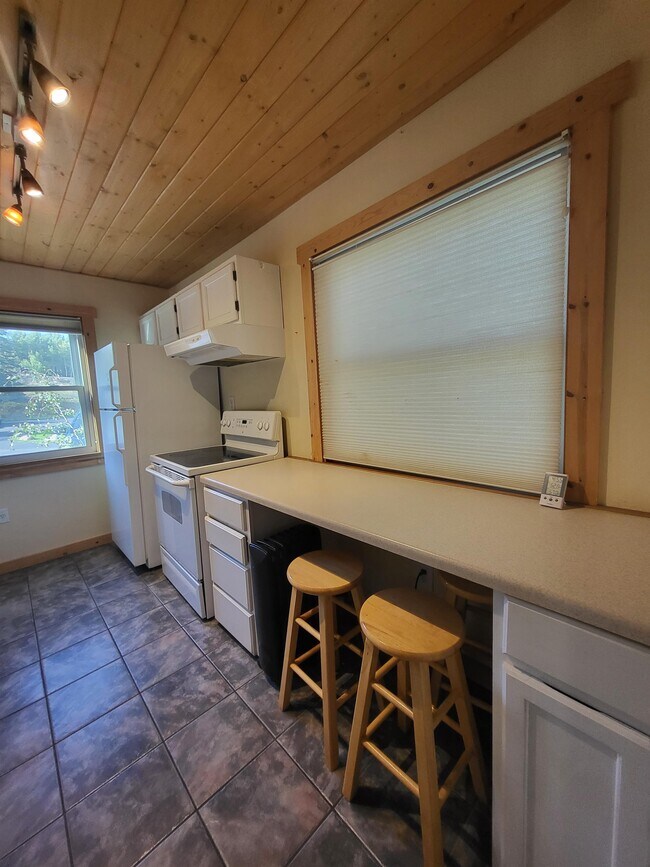 Building Photo - 8034 Ryan Gulch Rd