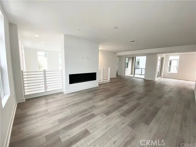 Building Photo - 100 Henry Dr
