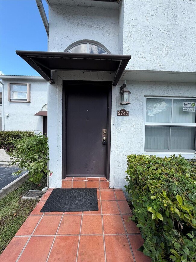 Foto del edificio - 9747 NW 48th Terrace