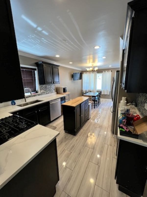 Foto del edificio - 5146 N Kenneth Ave