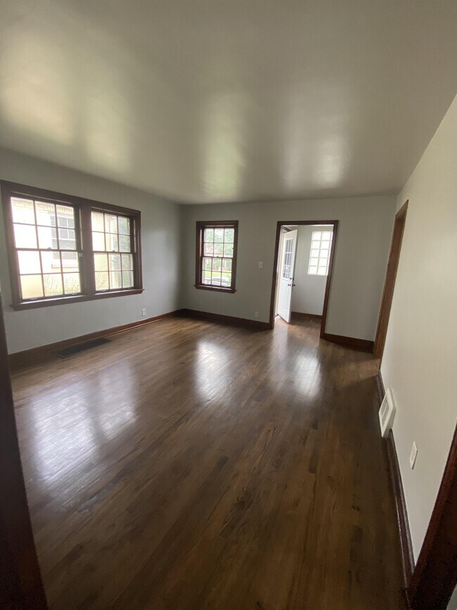 Foto del edificio - 4772 Madison St