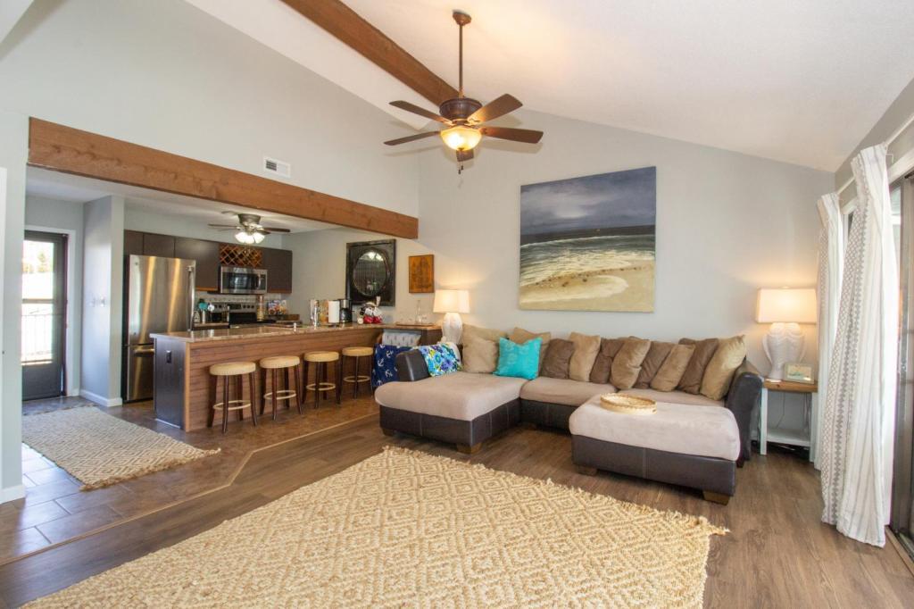 Foto principal - 108 Robinwood Dr