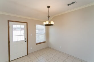 Building Photo - 16140 Rolling Meadows Dr