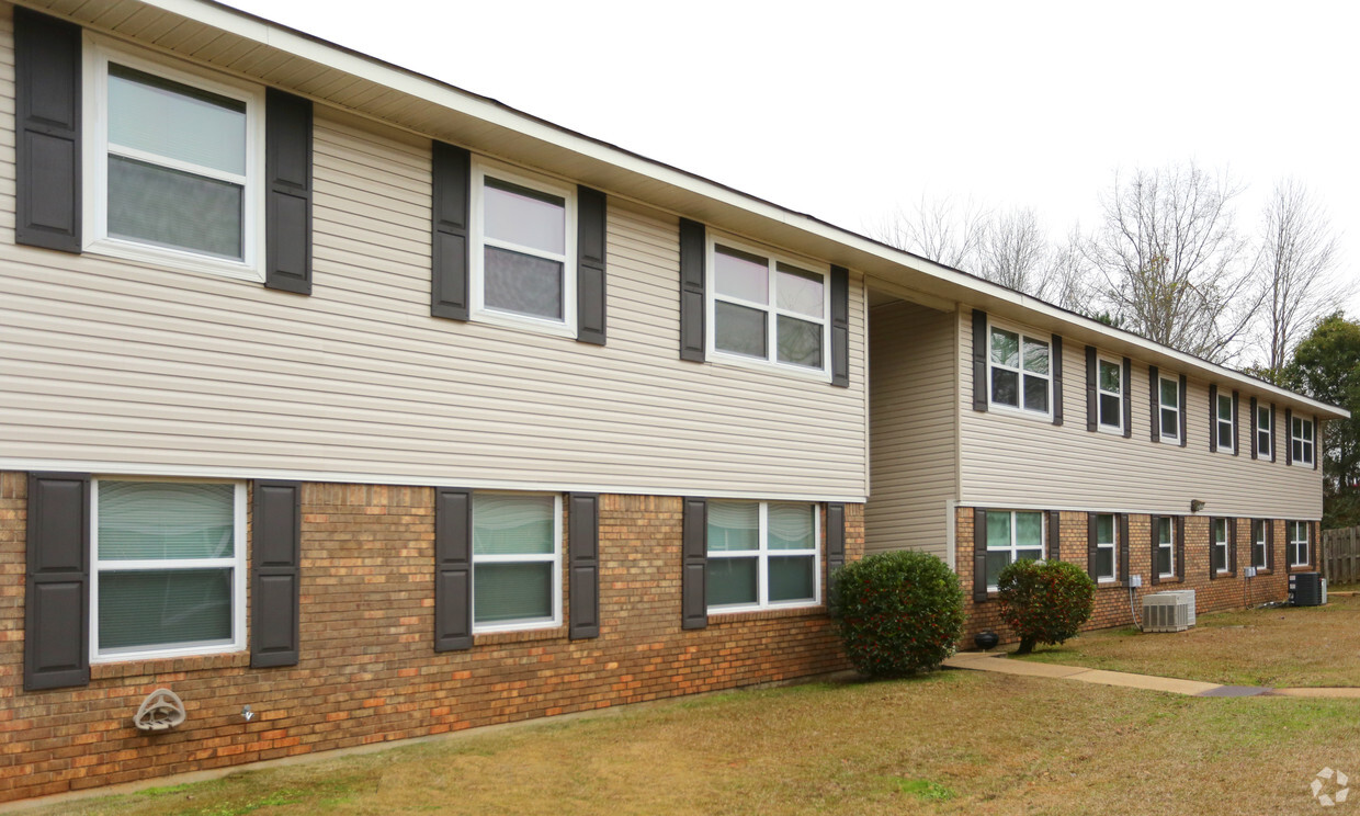 Building Photo - Field Crest Apartments