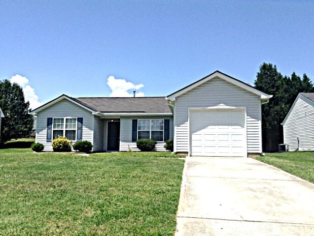 Foto principal - 10212 Illoria Dr