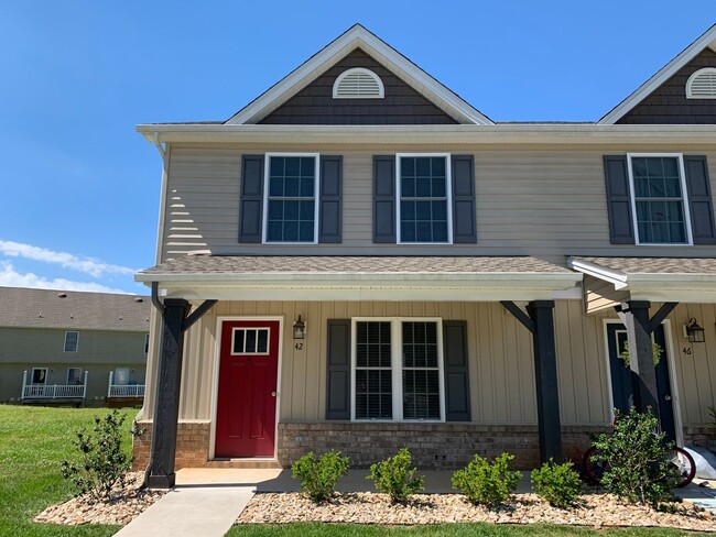 End Unit Townhome in Campbell County - End Unit Townhome in Campbell County