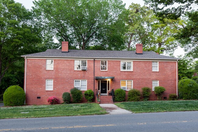 Foto del edificio - 2357 Sharon Rd