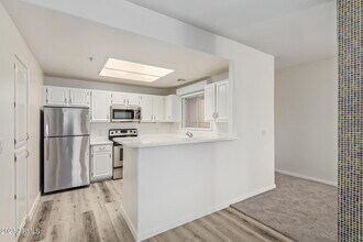 Building Photo - 11375 E Sahuaro Dr