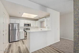 Building Photo - 11375 E Sahuaro Dr