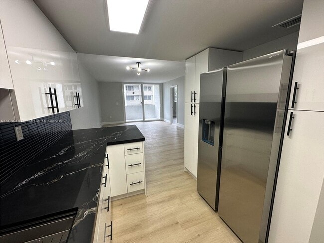 Foto del edificio - 10090 NW 80th Ct