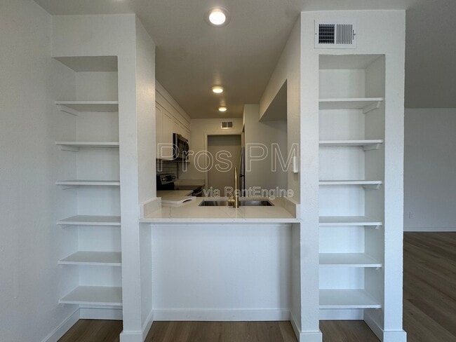 Building Photo - 5510 Boca Raton Blvd