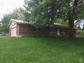 Building Photo - 607 Harvard Dr