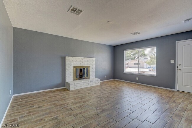 Foto del edificio - 5708 W Pine Cone Pl