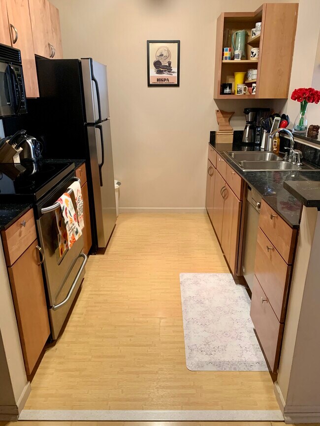 The galley style kitchen - 400 N 1st St