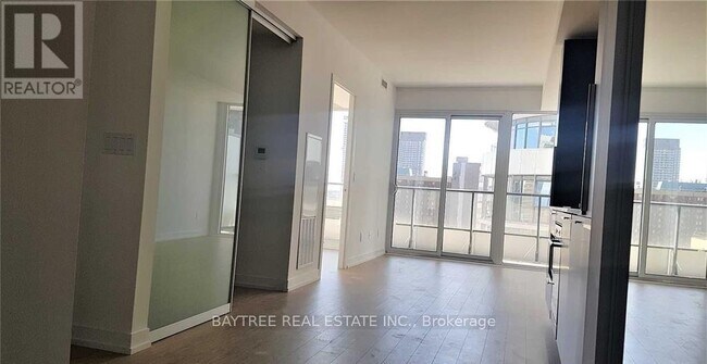 Photo du bâtiment - 85 Wood St