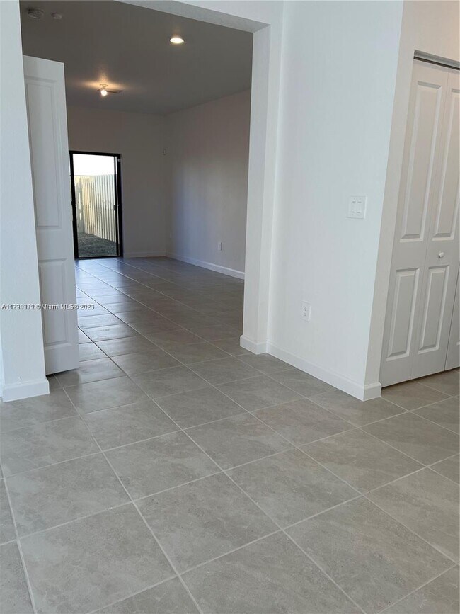 Foto del edificio - 11787 SW 247th Ter