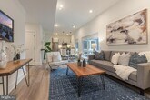 Foto principal - 1421-23-1423 E Columbia Ave