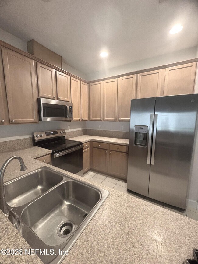 Foto del edificio - 607 Crystal Way