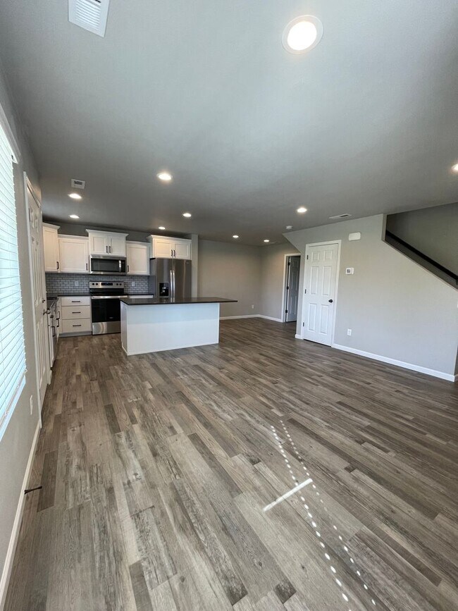 Foto del edificio - Modern Townhome in South Bismarck!