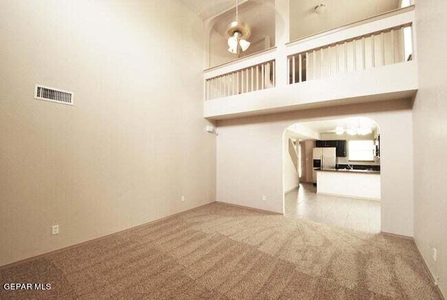 Foto del edificio - 7049 Falling Leaf Cir