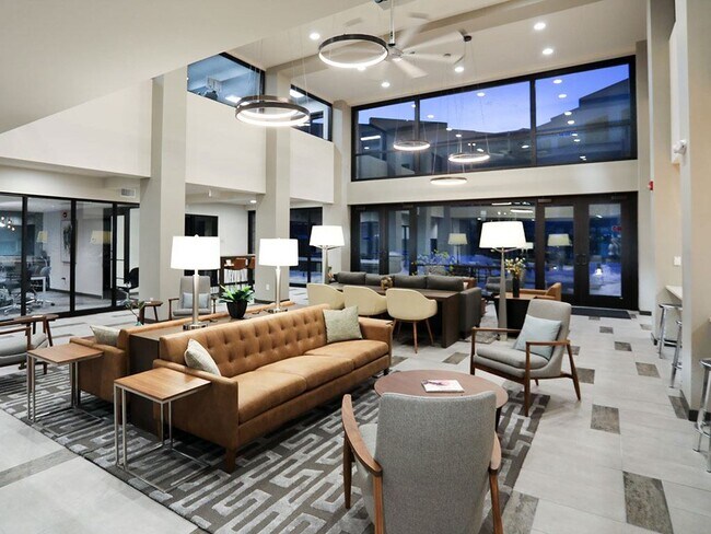 Casa club - Avenue C Apartments