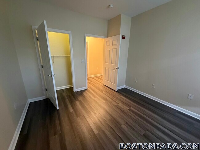 Foto del edificio - 311 Lowell St