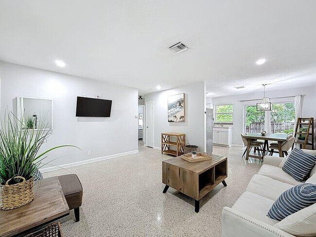 Foto del edificio - 2840 NE 16th Ct