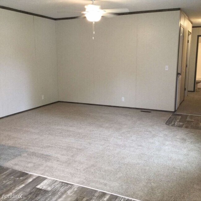 Building Photo - 3 br, 2 bath Mobile Home - 1647 Mill Oak A...