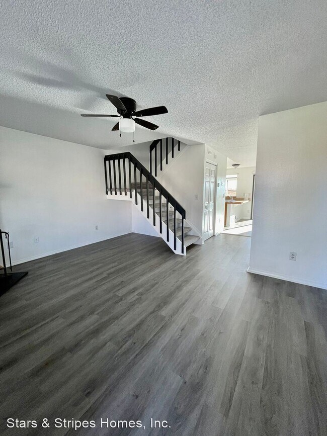 Building Photo - 2 br, 2.5 bath House - 17437 E. Rice Circl...