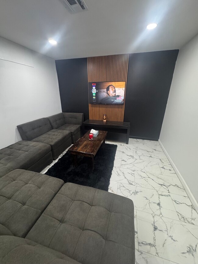 Foto del edificio - 17 9th Ave