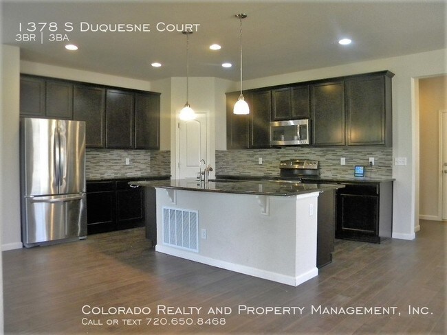 Building Photo - Gorgeous 3 Bed, 3 Bath Home in Murphy Creek