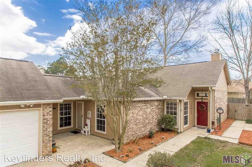 Foto principal - 3 br, 2 bath House - 13453 S. Fairview Ave.