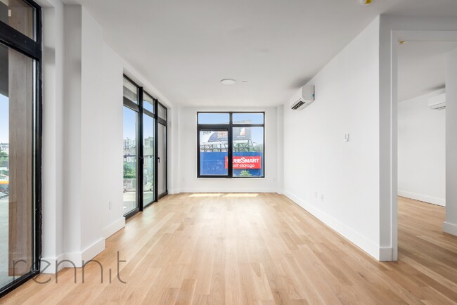Building Photo - 580 Classon Ave